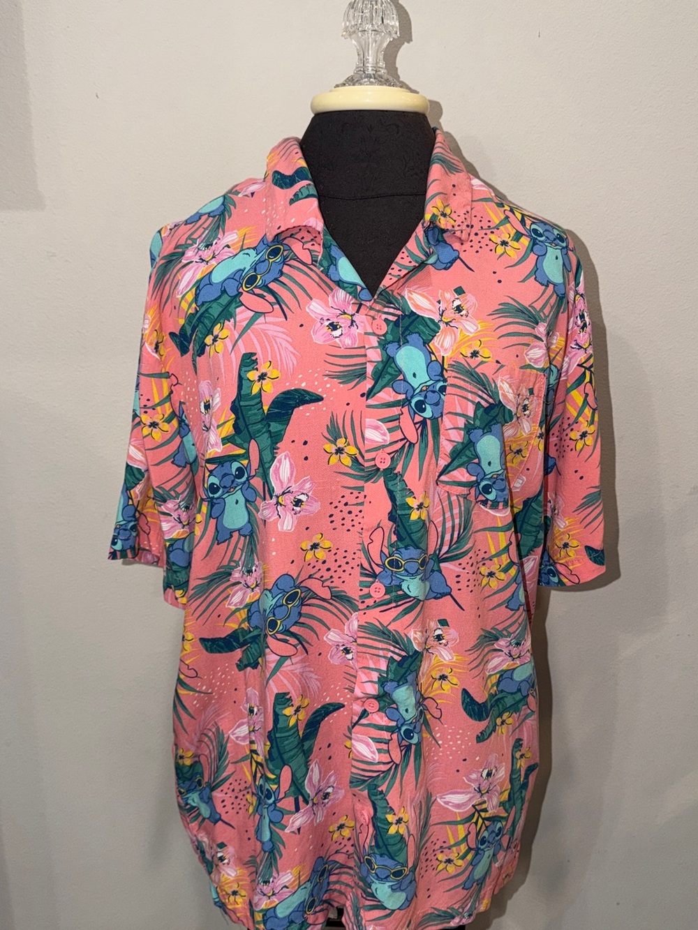 Men’s Disney Pink Tropical Stitch Pattern Button-Down Shirt